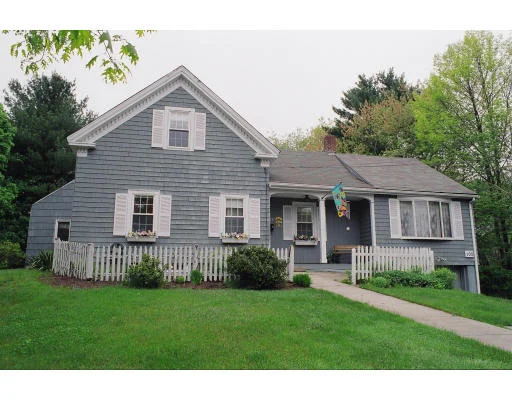Unit for sale at 105 Beaver Street, Franklin, MA 02038