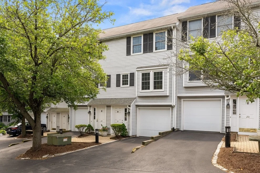 Unit for sale at 21 Fallon Ct, Quincy, MA 02169