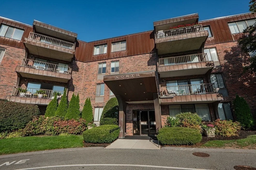 Unit for sale at 1006 Paradise Rd, Swampscott, MA 01907