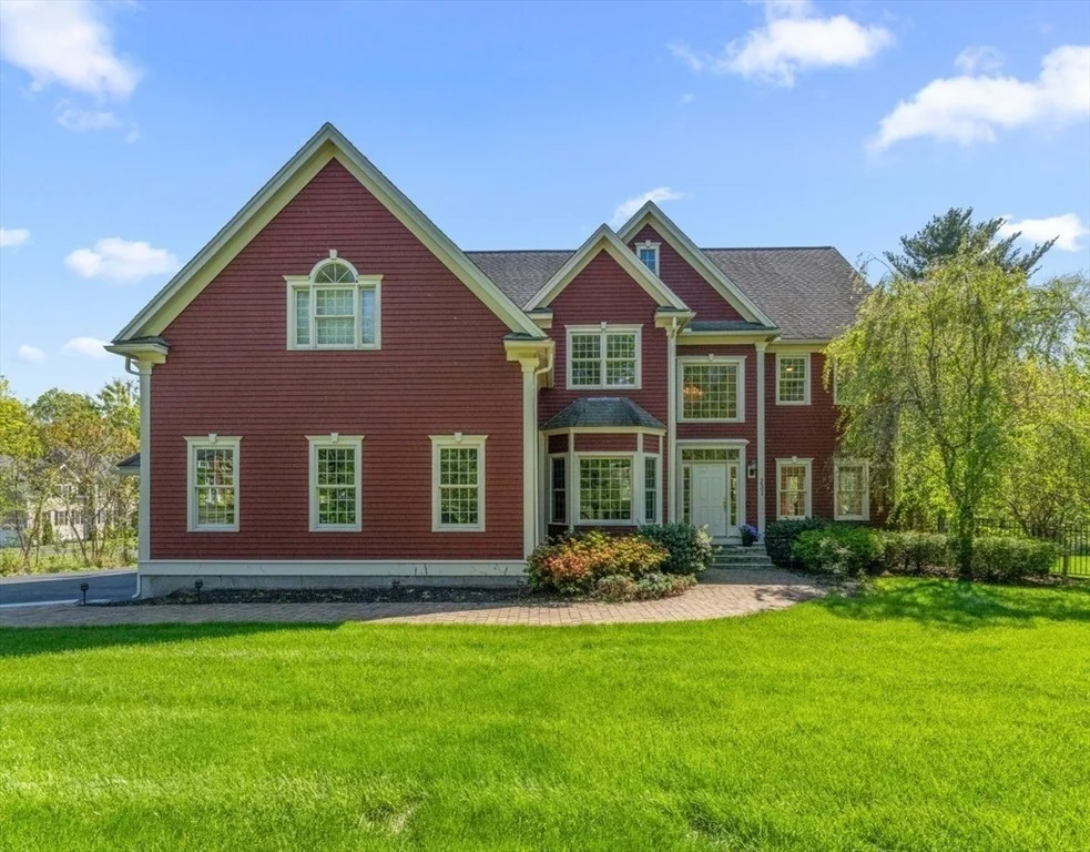 Unit for sale at 231 Gulf St, Shrewsbury, MA 01545