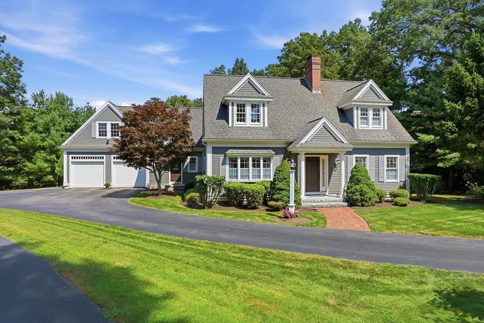 Unit for sale at 12 Boxwood Lane, Lexington, MA 02420