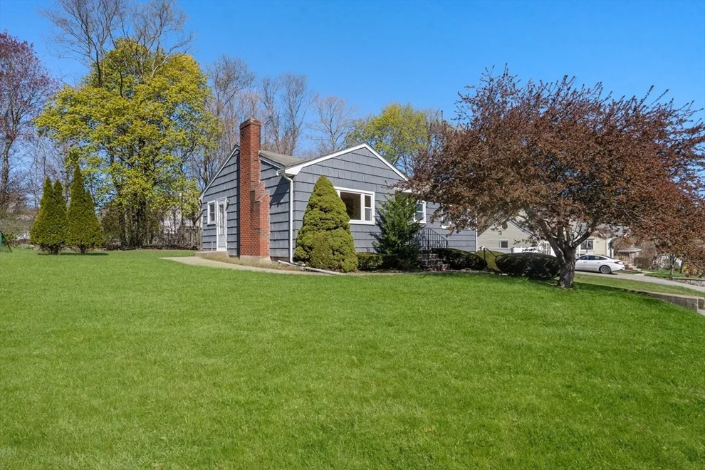 Unit for sale at 196 Hill St, Norwood, MA 02062