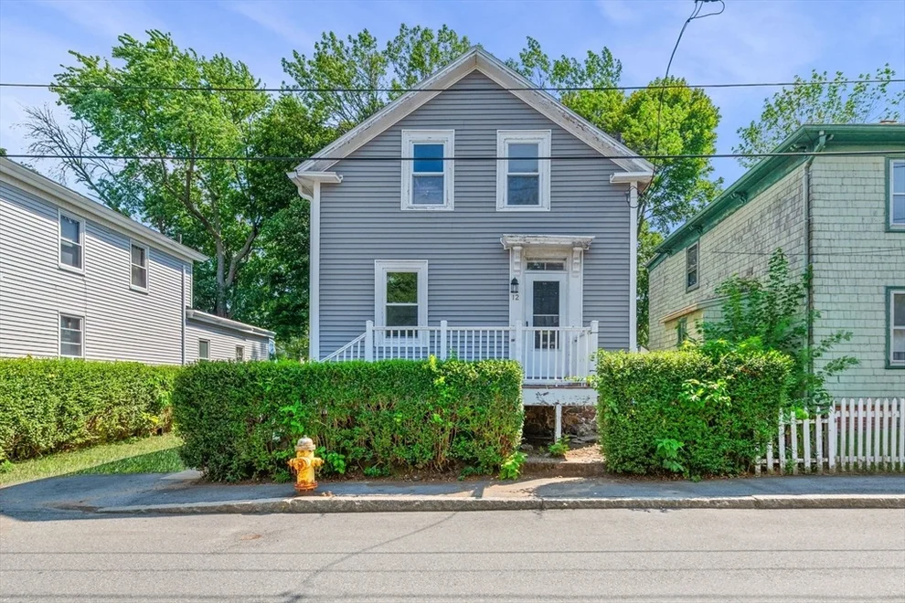 Unit for sale at 12 Planters St, Salem, MA 01970
