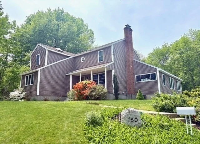 Unit for sale at 150 Rochdale St, Auburn, MA 01501
