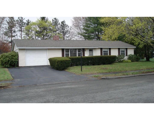 Unit for sale at 22 Surrey Lane, Peabody, MA 01960