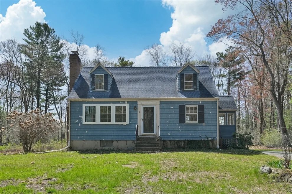 Unit for sale at 6 Stearns Ln, Billerica, MA 01821