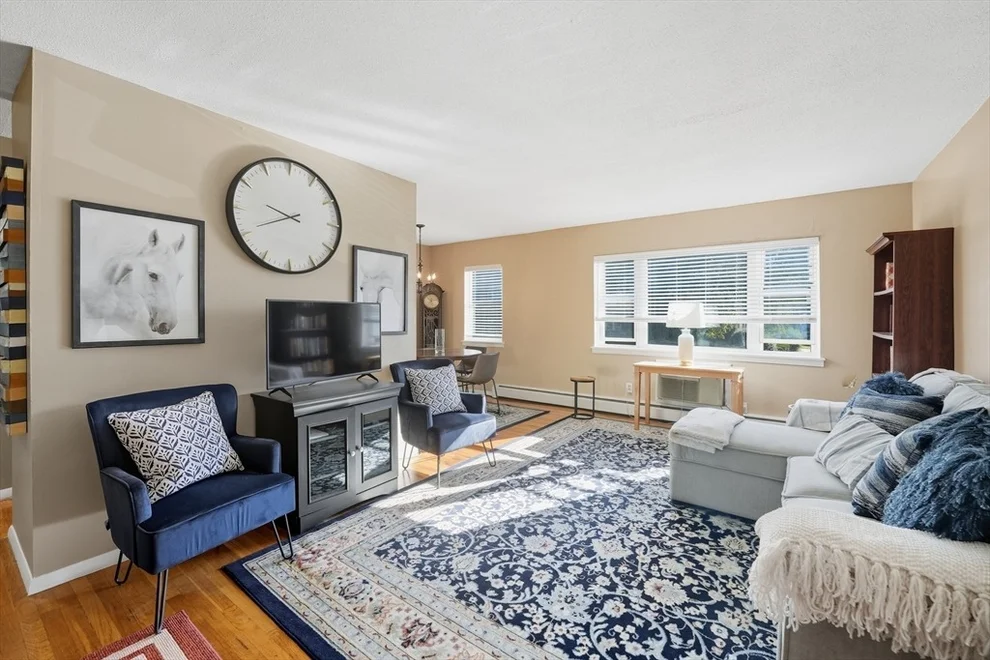 Unit for sale at 124 Regency Park Dr, Agawam, MA 01001