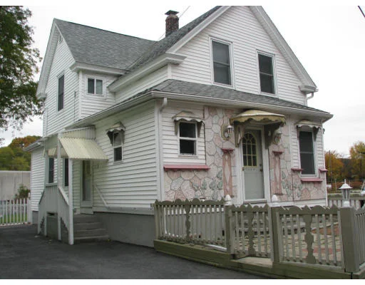 Unit for sale at 1034 Southbridge St, Worcester, MA 01610