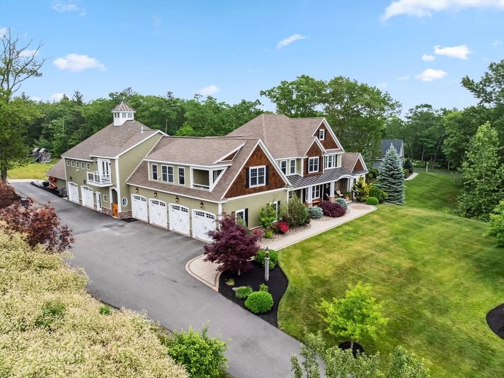 Unit for sale at 32 Burnham, Windham, NH 03087