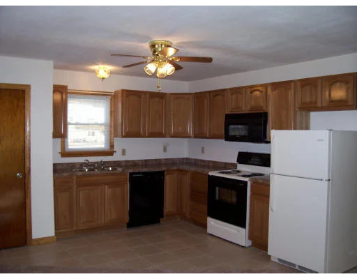 Unit for sale at 93 Center Depot Rd, Charlton, MA 01507