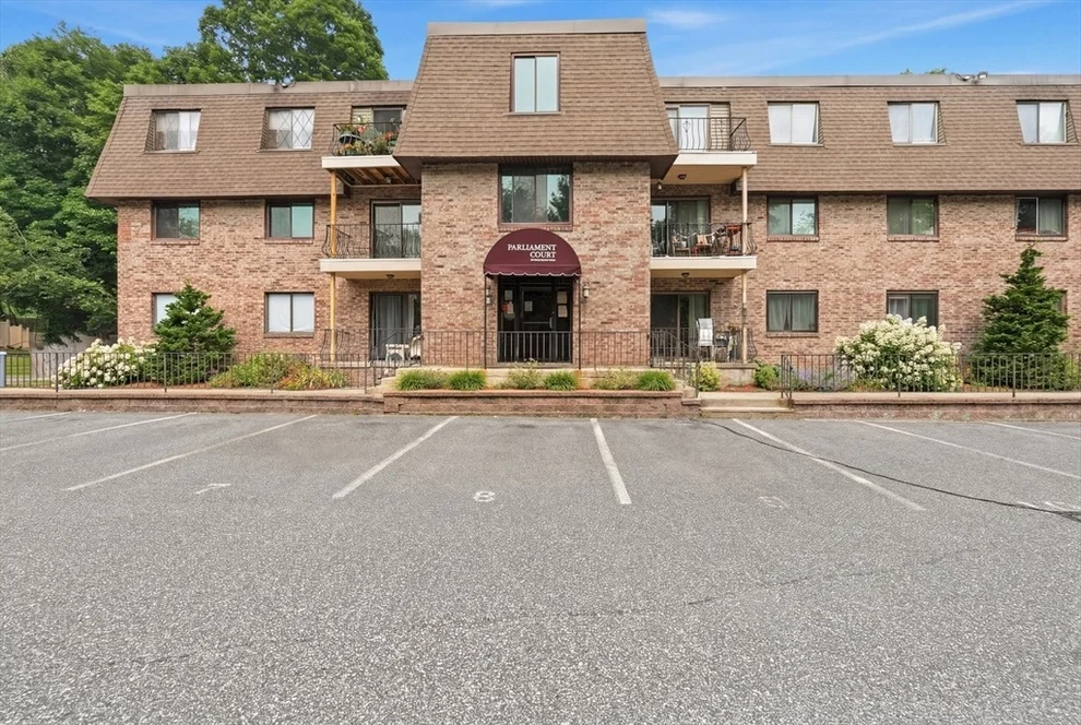 Unit for sale at 59 School St, Northborough, MA 01532