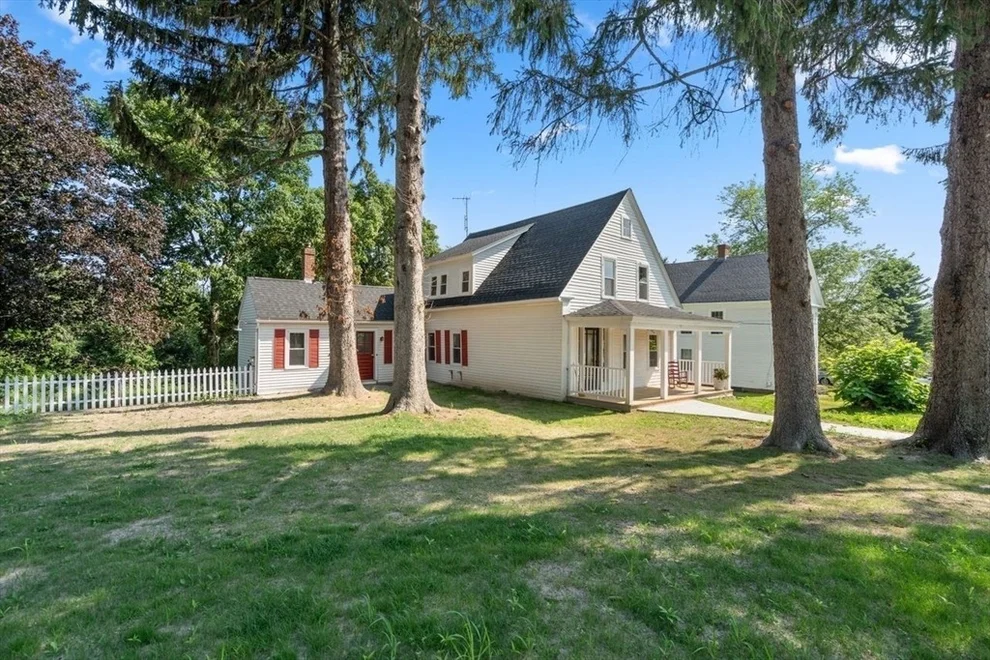 Unit for sale at 337 Boston Rd, Sutton, MA 01590