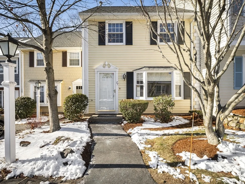Unit for sale at 27 Boylston Ln, Lowell, MA 01852
