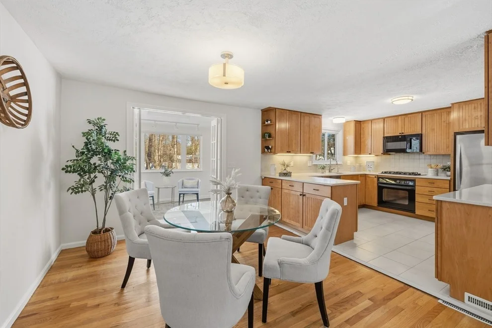 Unit for sale at 41 Dunster Rd, Bedford, MA 01730