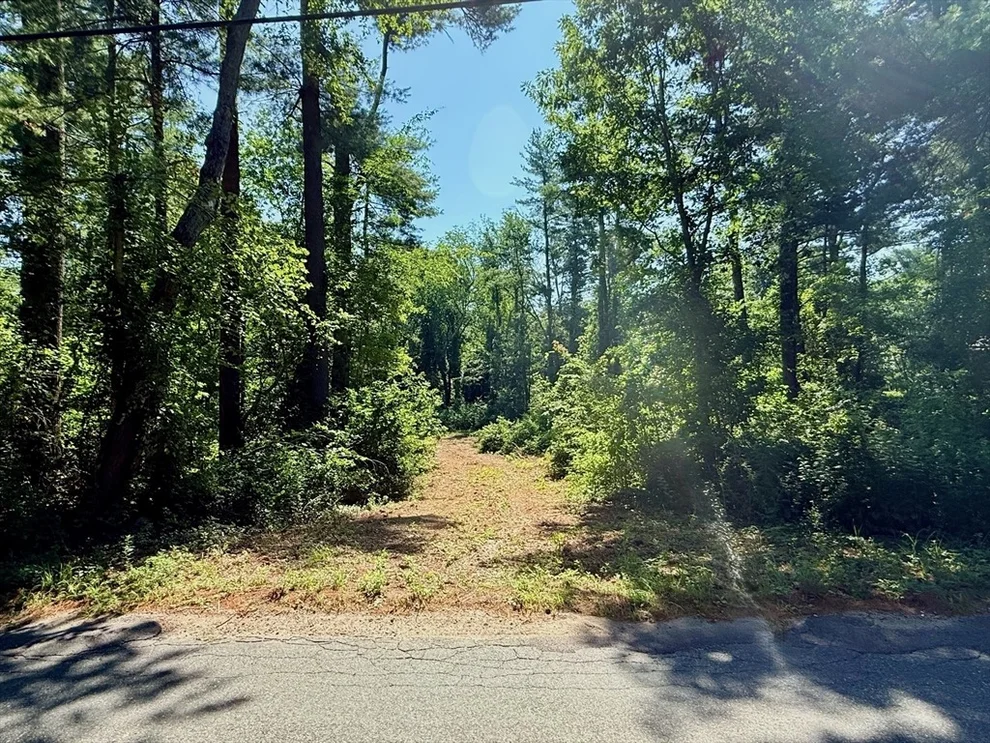 Unit for sale at 19 Quanapoag Rd, Freetown, MA 02717