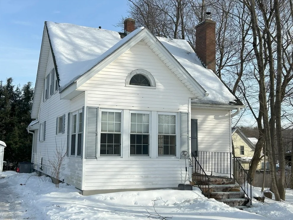Unit for sale at 38 Sunset Rd, Gardner, MA 01440