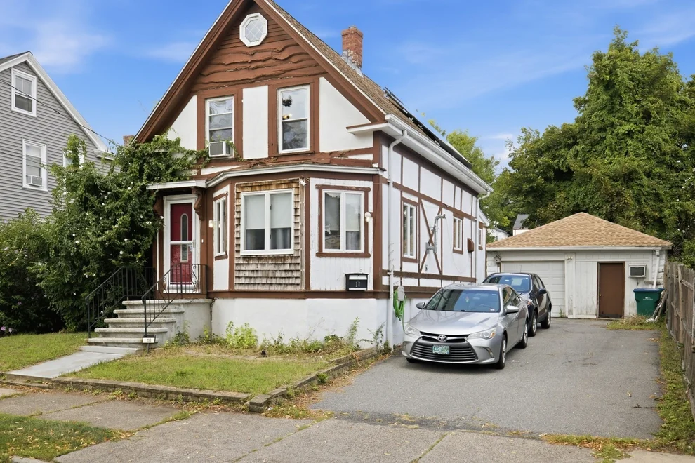 Unit for sale at 18 Melvin Ave, Lynn, MA 01902