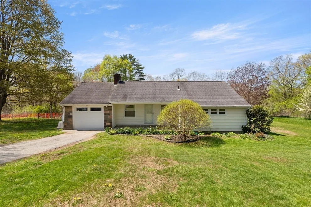 Unit for sale at 77 High Street, Topsfield, MA 01983