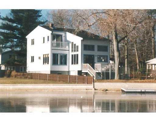 Unit for sale at 117 Lake Shore Ave, Hamilton, MA 01982