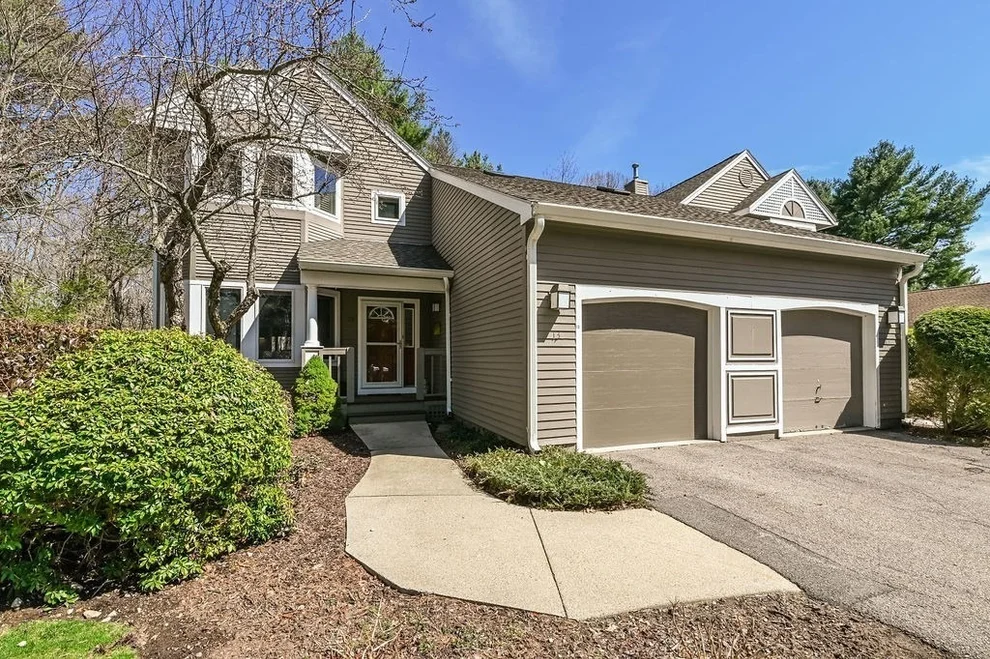 Unit for sale at 13 Cannon Forge Dr, Foxboro, MA 02035