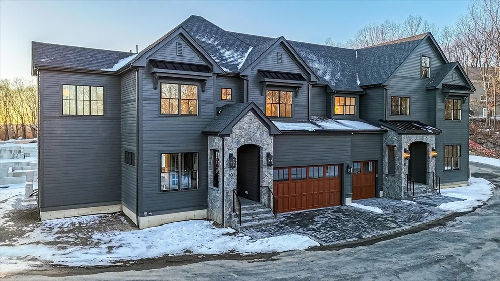 Unit for sale at 10 Common Court, Lexington, MA 02421