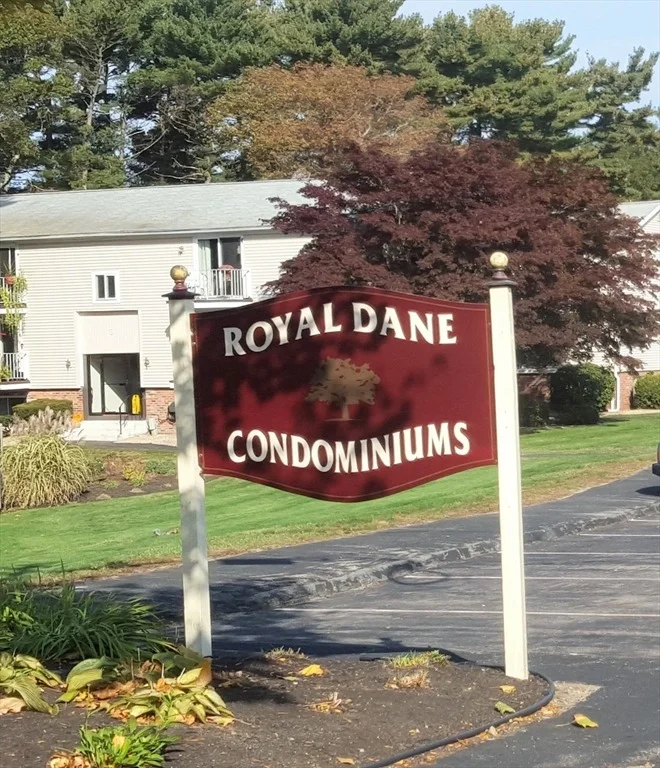 Unit for sale at 5 Royal Dane Dr, Marshfield, MA 02050