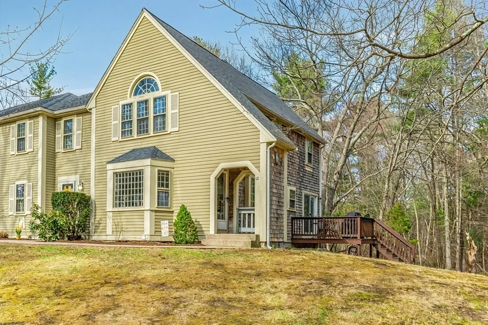 Unit for sale at 12 Old Meetinghouse Grn, Norton, MA 02766