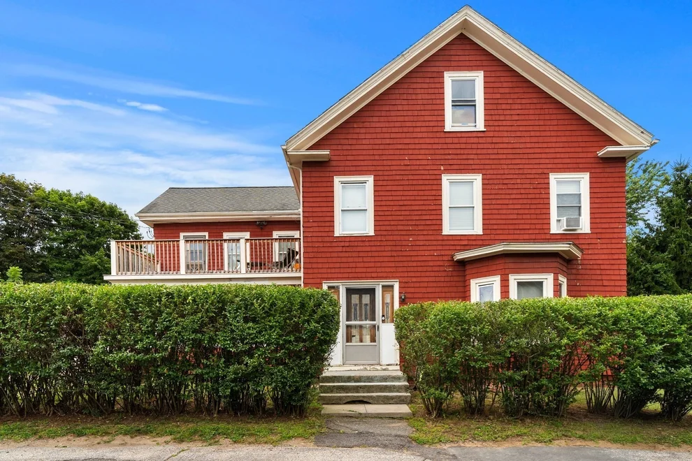 Unit for sale at 32 Kirby St, Marlborough, MA 01752
