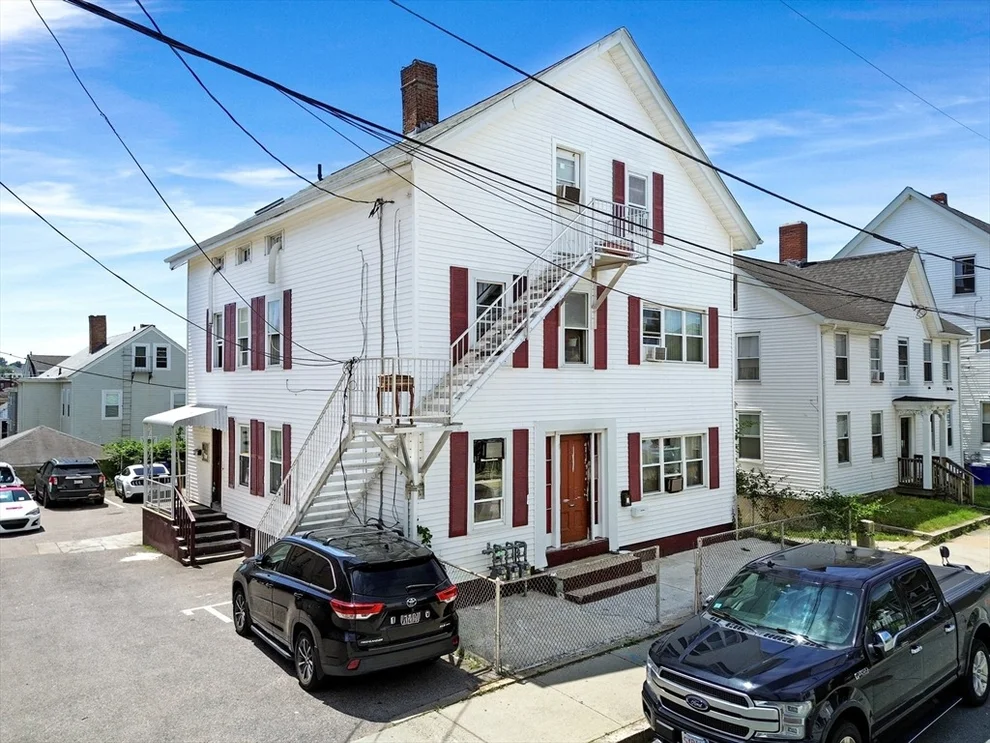 Unit for sale at 199 Franklin St, Fall River, MA 02720