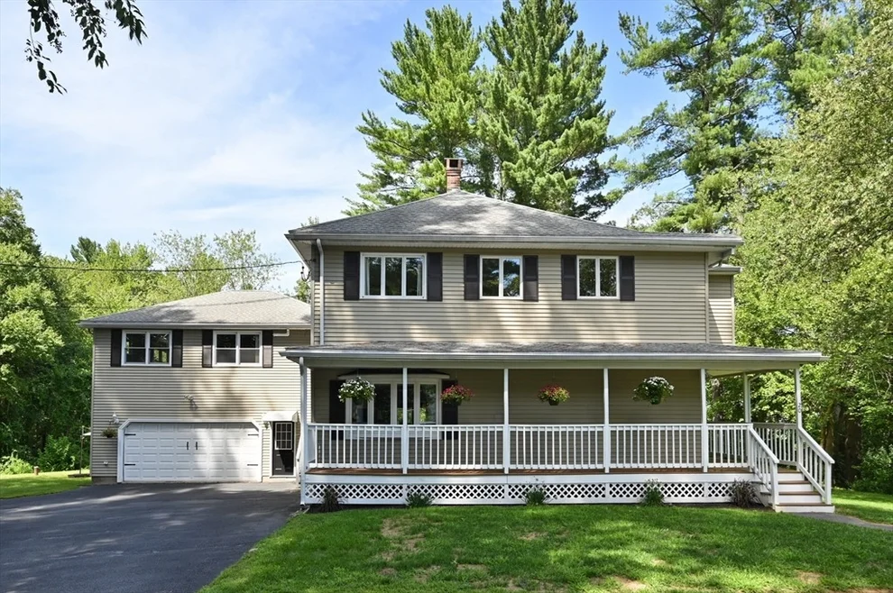Unit for sale at 20 Hemlock Rd, Tewksbury, MA 01876
