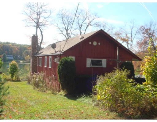 Unit for sale at 6 Bellevue Dr., Spencer, MA 01562