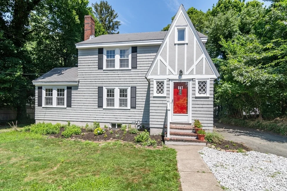 Unit for sale at 847 Worcester St, Wellesley, MA 02481