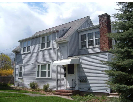 Unit for sale at 410 Union Street, Weymouth, MA 02190