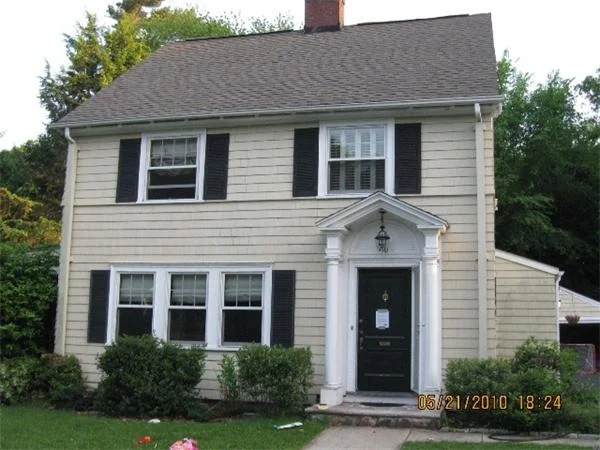 Unit for sale at 10 Canterbury St, Andover, MA 01810