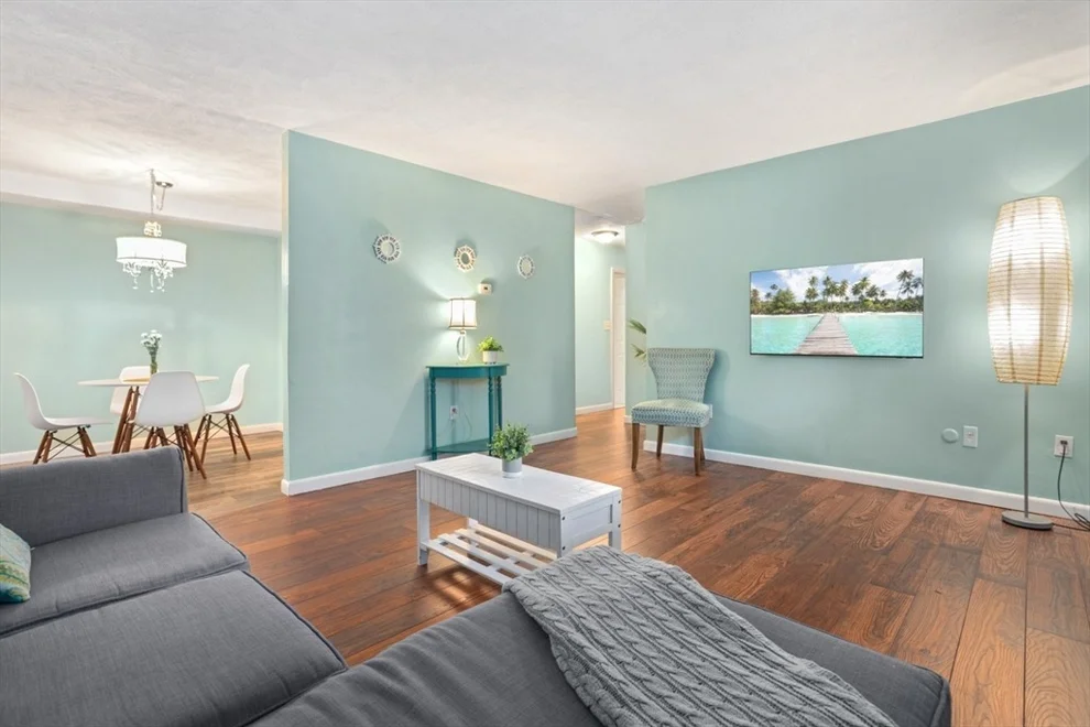 Unit for sale at 272 Albion Street, Wakefield, MA 01880