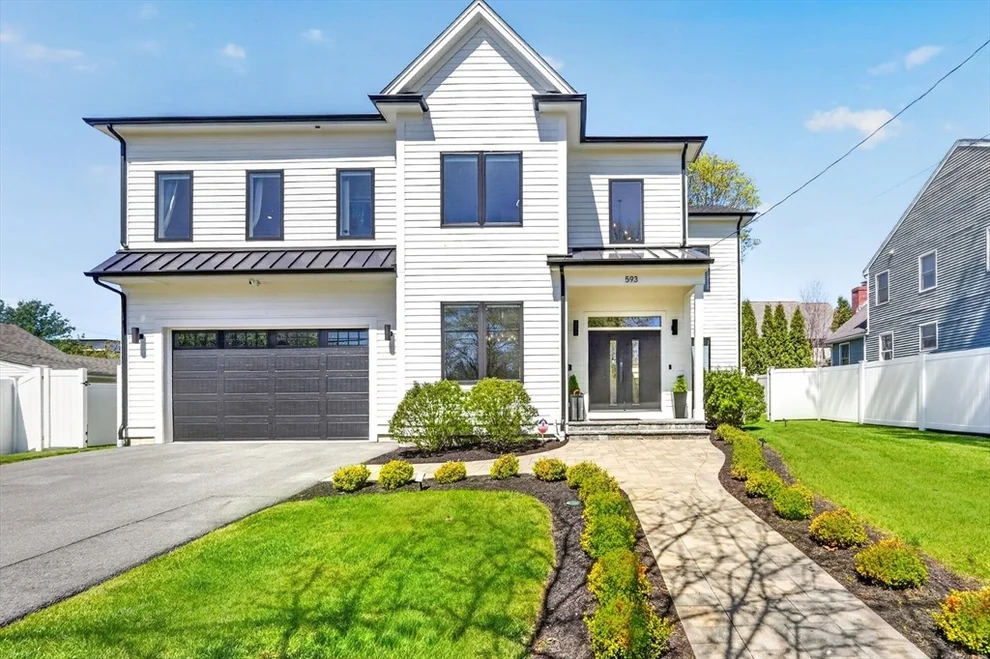 Unit for sale at 593 Saw Mill Brook Pkwy, Newton, MA 02459