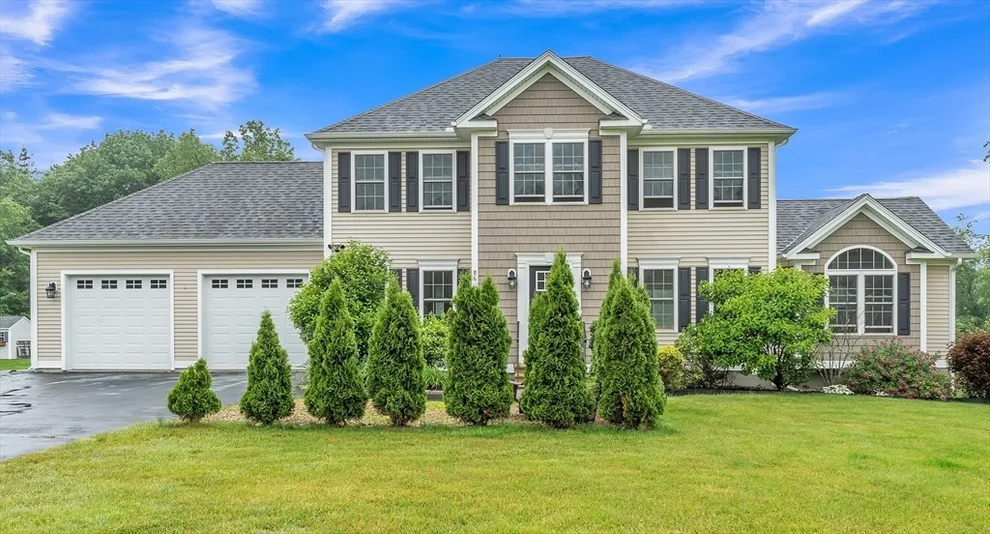 Unit for sale at 86 S Ashburnham Rd, Westminster, MA 01473