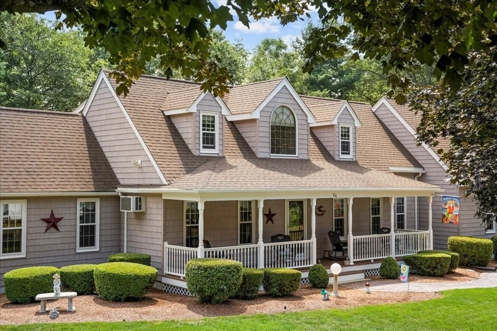 Unit for sale at 26 Crestview Dr, Uxbridge, MA 01569