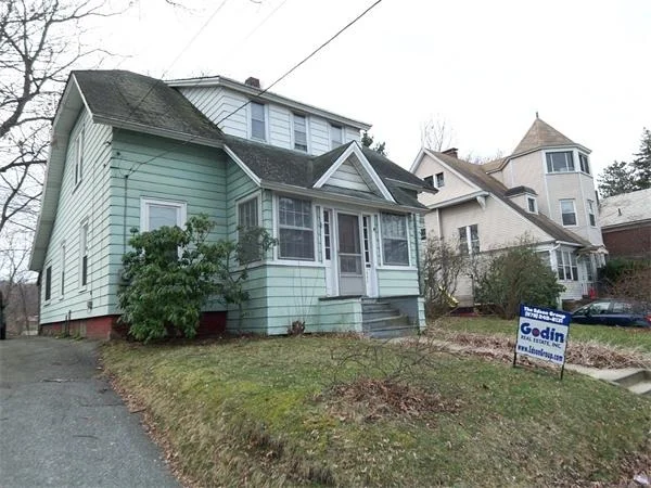 Unit for sale at 337 Crescent Street, Athol, MA 01331