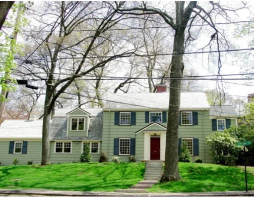 Unit for sale at 20 Stony Brae Road, Newton, MA 02461