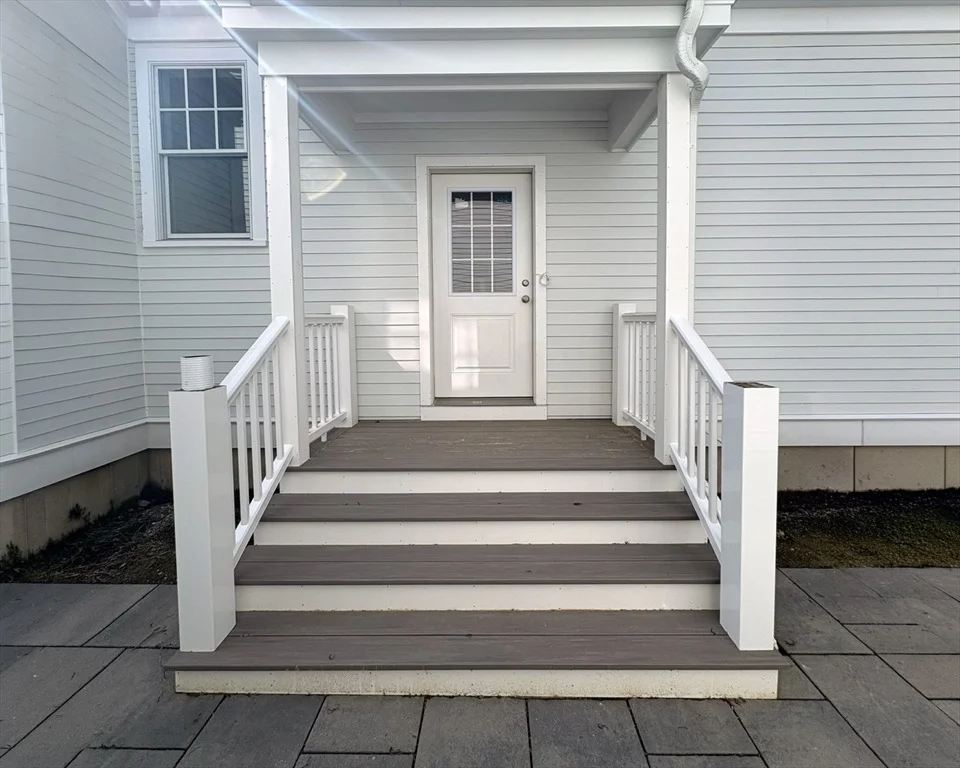 Unit for sale at 17 Linc Cole Lane, Lexington, MA 02420