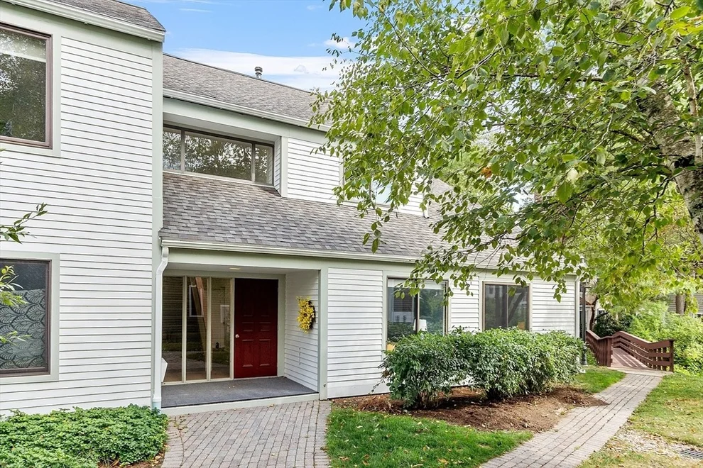Unit for sale at 1 Concord Greene, Concord, MA 01742