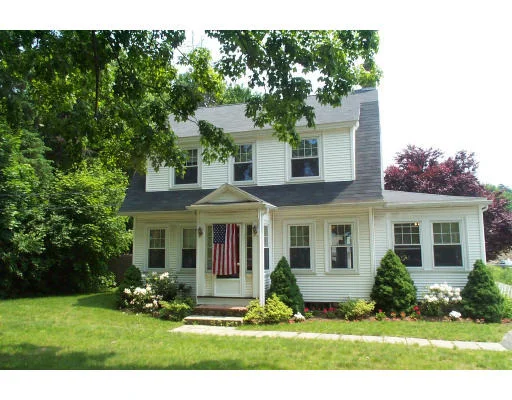 Unit for sale at 28 North Main Street, Sherborn, MA 01770
