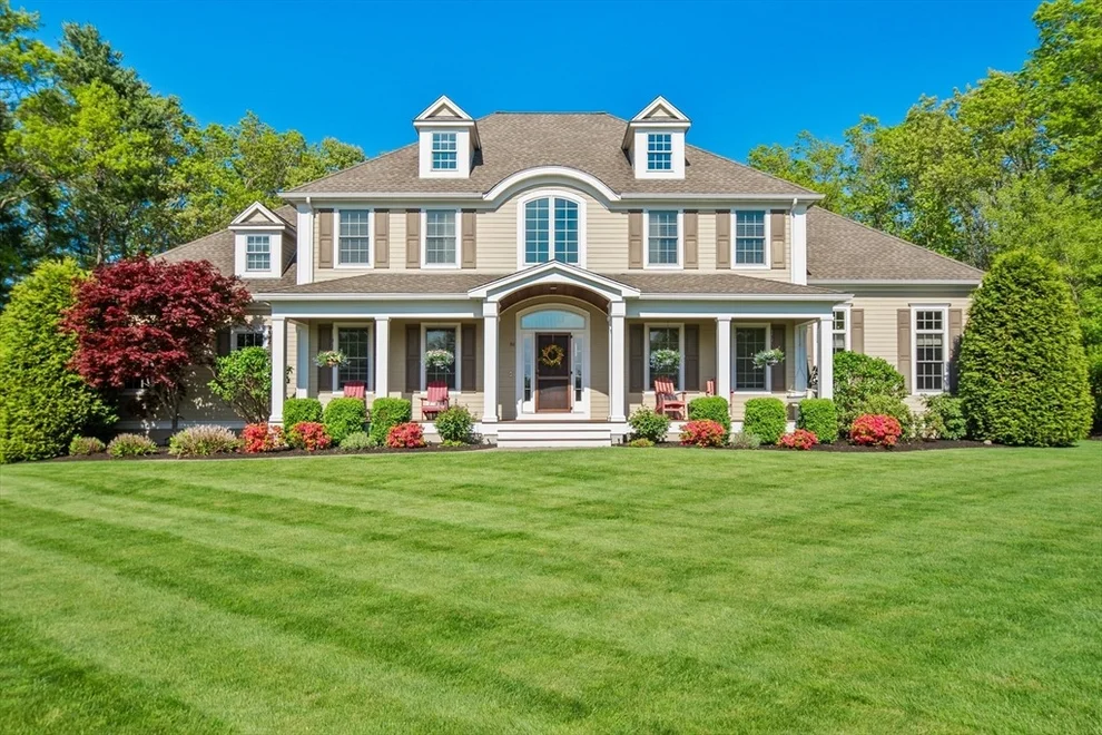 Unit for sale at 30 Castle Rd, Norfolk, MA 02056