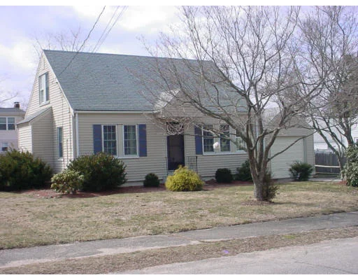 Unit for sale at 46 Lancaster Lane, Norwood, MA 02062