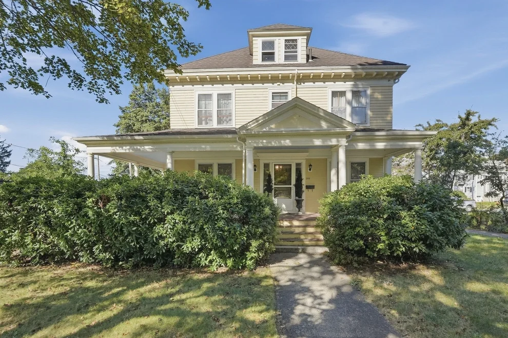 Unit for sale at 252 Main Street, Fairhaven, MA 02719
