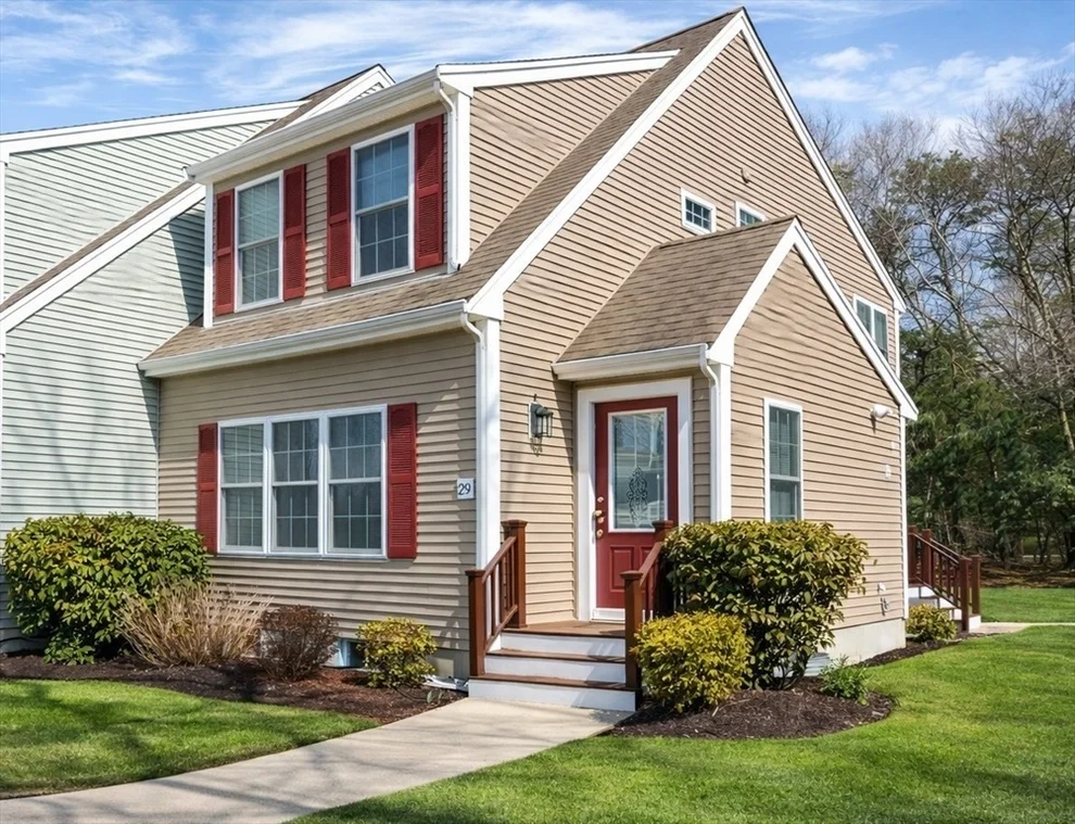 Unit for sale at 29 Carleton Pl, Wareham, MA 02558