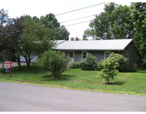 Unit for sale at 9 Breezy Ln, Granby, MA 01033