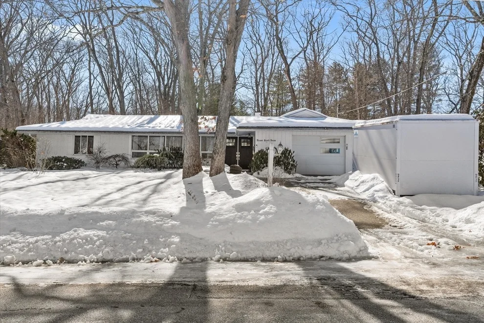Unit for sale at 11 Scott Dr, Peabody, MA 01960