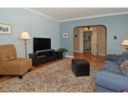 Unit for sale at 42 Browne St, Brookline, MA 02446